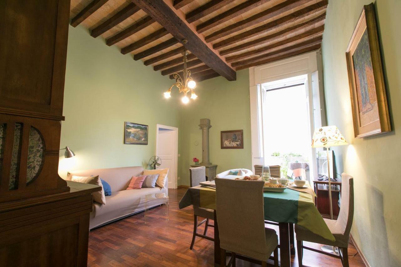 Il Balcone Dell'Angiol D 'Or Apartment Parma Bagian luar foto